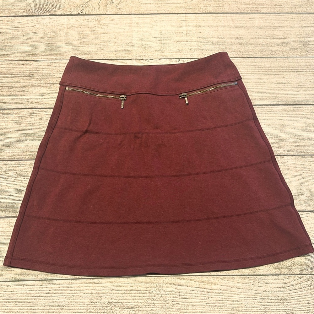 Women’s Athleta Strata ponte knit skirt with pockets size XS